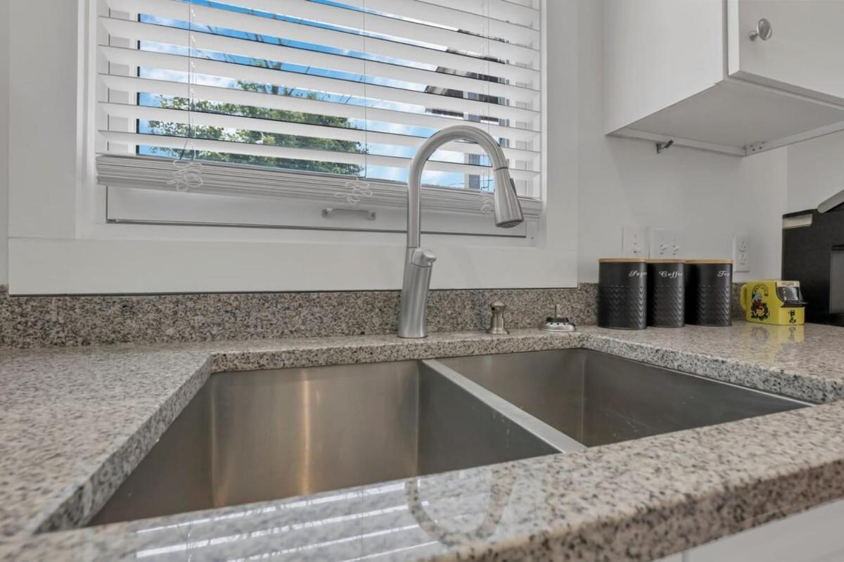 Housepitality - The Columbus Game House - 2 Br Villa ภายนอก รูปภาพ